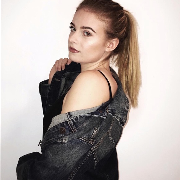 Express Boyfriend Jean Jacket - Picture 1 of 4